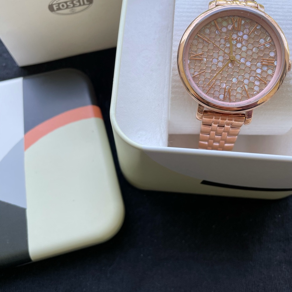 Fossil Watch - Picture 3 of 3